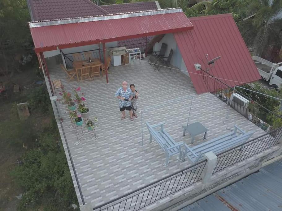 A Unique And Cozy Wholehouse In Babak Samal Island Villa Exterior photo